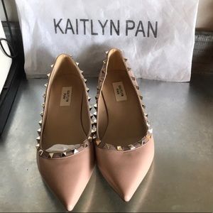 Kaitlyn Blush Designer Inspired Gold Studded Chic Pointed Toe Flats NWWT SZ:10
